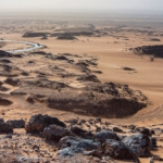 Viaggio nel Sahara orientale: quando non si temeva l’immensità. Oltre il limite, si riparte dalla consapevolezza