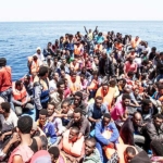 Migrazioni, l’Unione Europea accusata di crimini contro l’umanità
