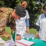 KFOR, soldati italiani distribuiscono farmaci agli ospedali locali