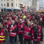 Grève générale: Francia paralizzata dallo sciopero contro la riforma delle pensioni