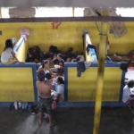 Filippine: Save the Children, più di 20.000 bambini evacuati dalla "zona di pericolo" attorno al vulcano in eruzione
