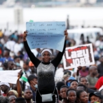 Che cos’è #EndSARS, il movimento di protesta nigeriano contro la brutalità della polizia