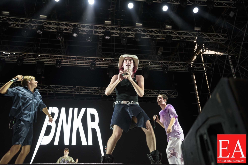 Bnkr44 band opening Blanco in concert - Rock in Roma
