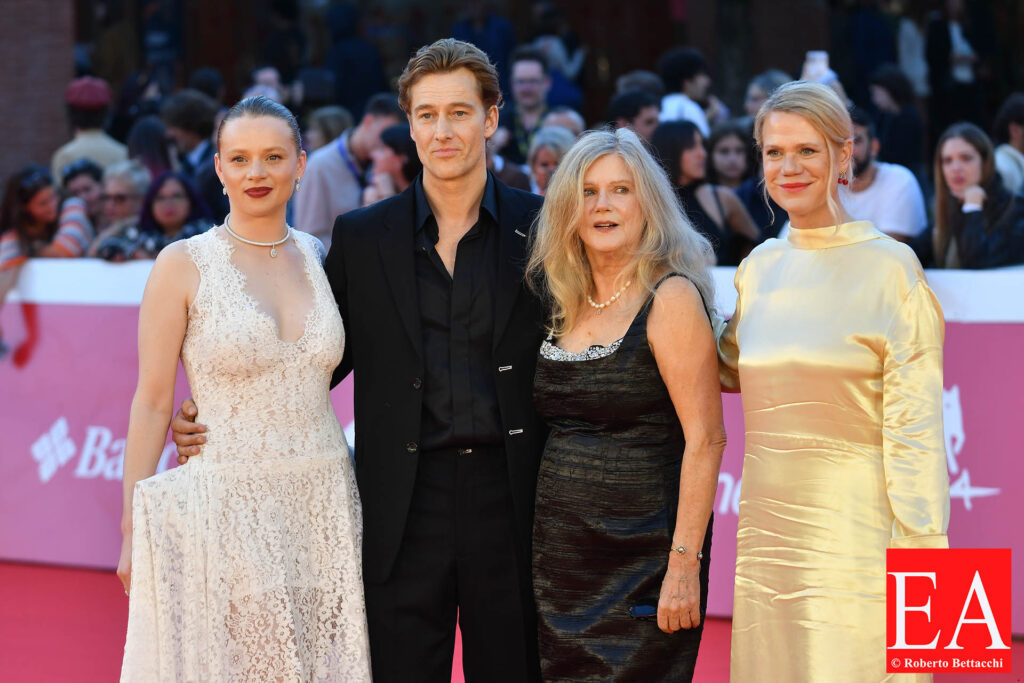 Red carpet - "Eurotrash"