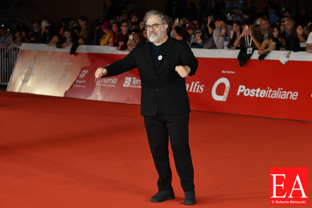 Red carpet - Il ministero dell'amore