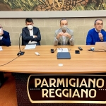 Parmigiano Reggiano, 15 milioni per il progetto “benessere animale”