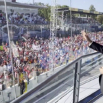F1, Mattarella saluta il pubblico di Monza dopo il Gran Premio
