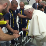 I corridori di Athletica Vaticana in udienza da Papa Francesco