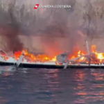 Veliero in fiamme al largo di Lampedusa, tutti salvi i passeggeri