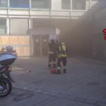 Genova, incendio in centro commerciale al Terminal Traghetti