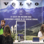 Volvo Trucks verso la neutralità climatica, tappa a Ecomondo